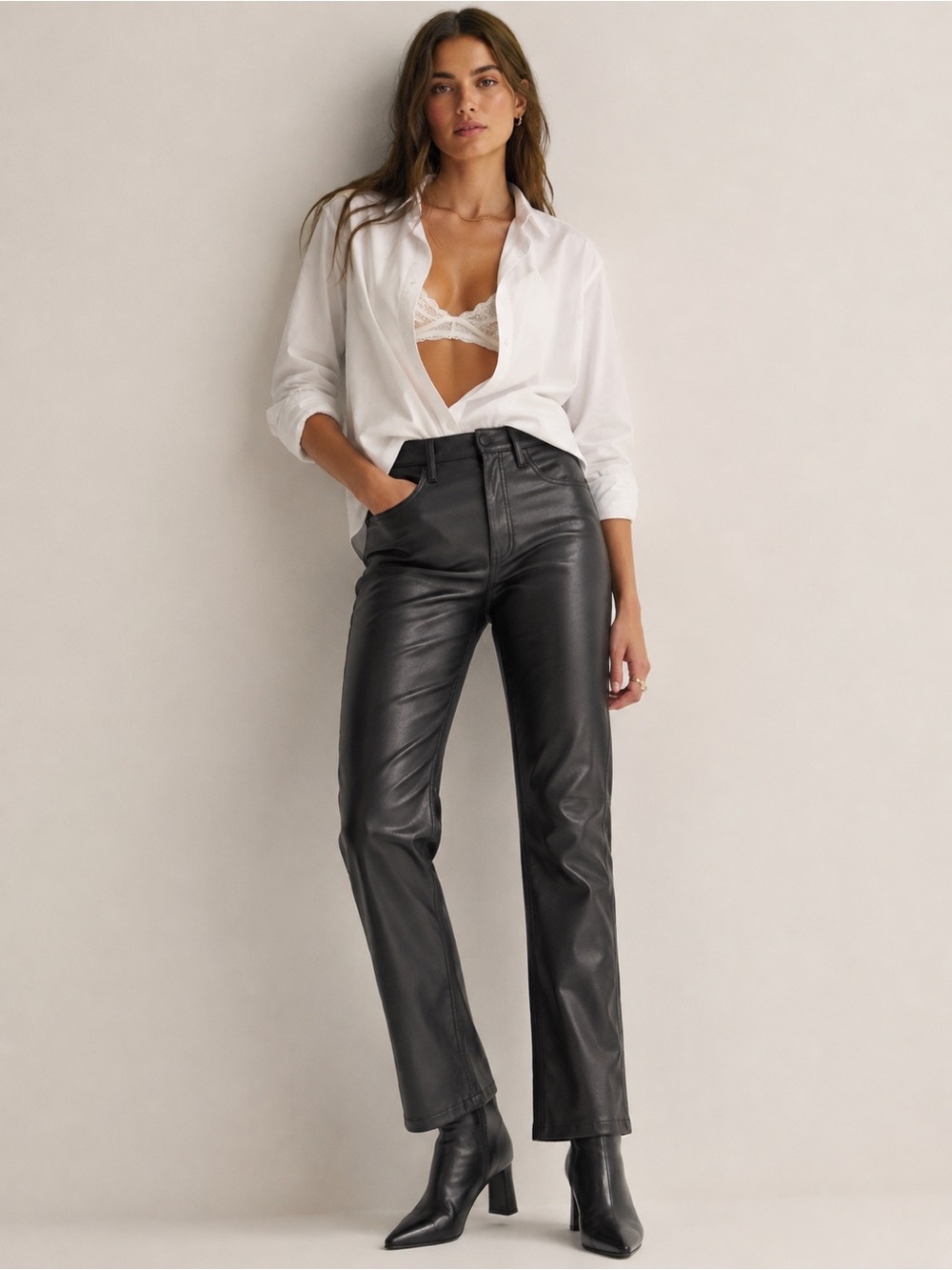 Abercrombie & Fitch Vegan Leather 90s Ultra High Rise Straight Pants Black 28